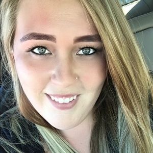 Meet your Posher, Neisha